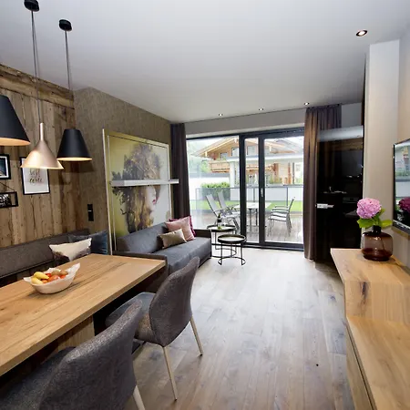 Postresidenz 4* מאיירהופן