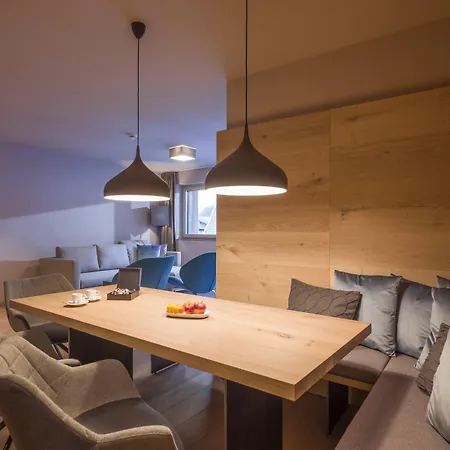 Postresidenz Apartmanhotel Mayrhofen