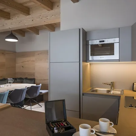 Postresidenz מלון דירות 4*