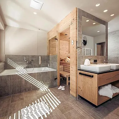 Postresidenz Aparthotel 4*