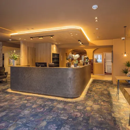 Postresidenz 迈尔霍芬